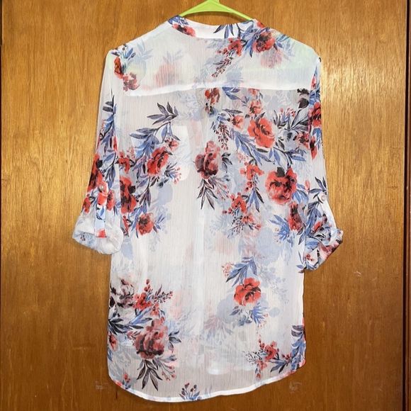 •KUT FROM THE KLOTH•WHITE SHEER FLORAL BUTTON UP CONVERTIBLE SLEEVE BLOUSE MED. - Picture 8 of 10